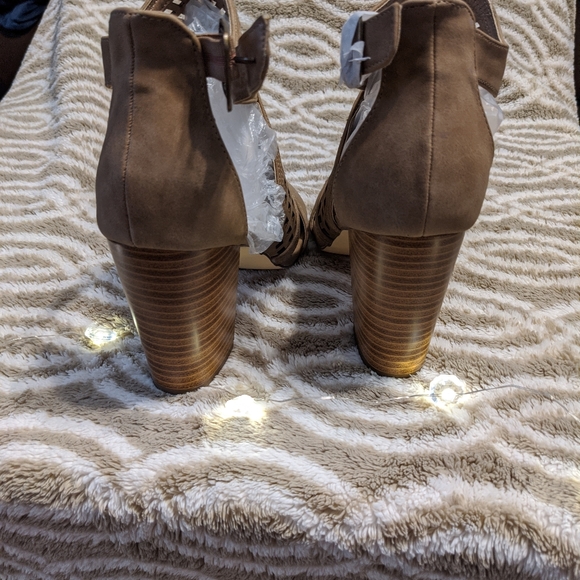 Booties - Picture 4 of 4